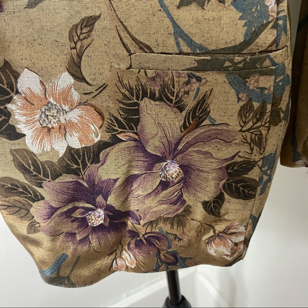 Vintage Sand Scripts Collarless One Button Blazer - image 4